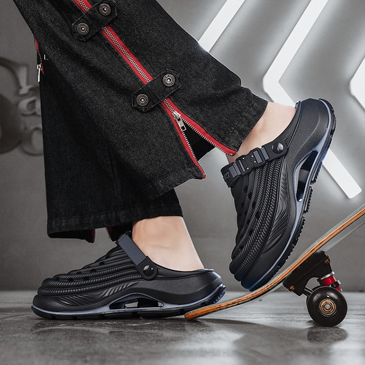Men's Water-Resistant Clogs | Comfortable