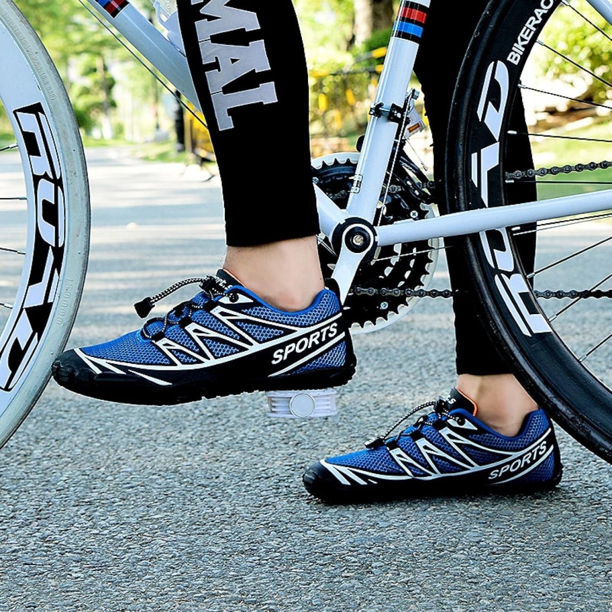 Lightweight Cycling Shoes for Road and Trail Riding